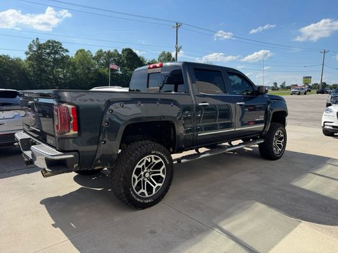 Used 2017 GMC Sierra 1500 SLT w/ SLT Premium Package AWD/4WD image 26