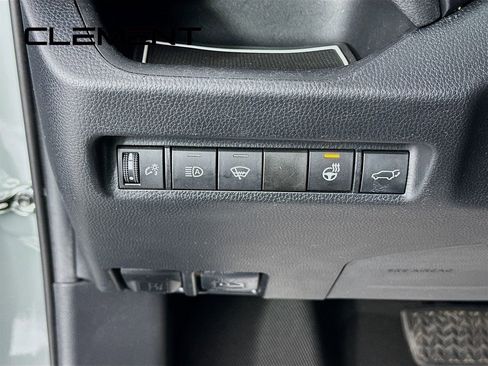 Used 2021 Toyota RAV4 XLE w/ Convenience Package image 14