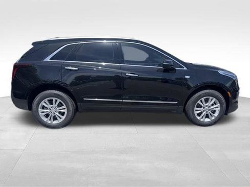 New 2025 Cadillac XT5 Luxury image 6