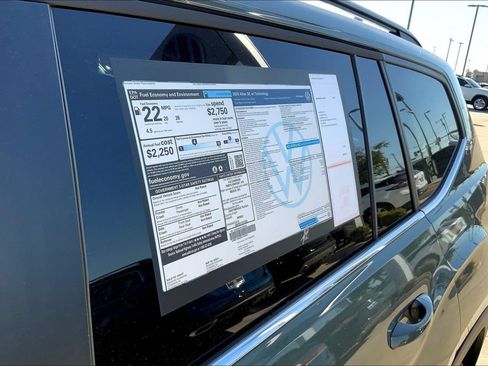 Used 2026 Volkswagen Atlas SE AWD/4WD image 14