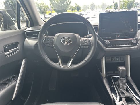 Used 2024 Toyota Corolla Cross XLE w/ Convenience Package AWD/4WD image 16