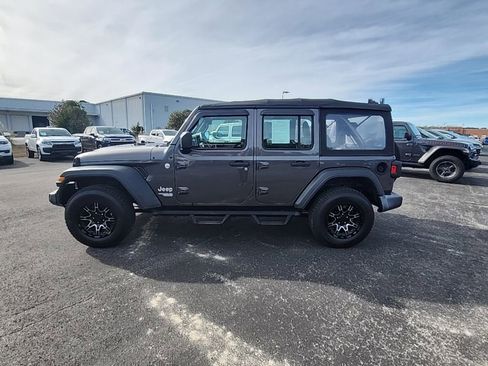 Used 2018 Jeep Wrangler Unlimited Sport AWD/4WD image 14