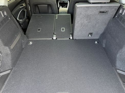 New 2025 Audi Q5 Prestige image 12