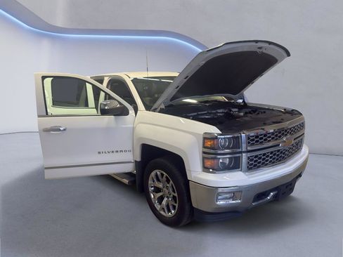 Used 2015 Chevrolet Silverado 1500 LTZ AWD/4WD image 9