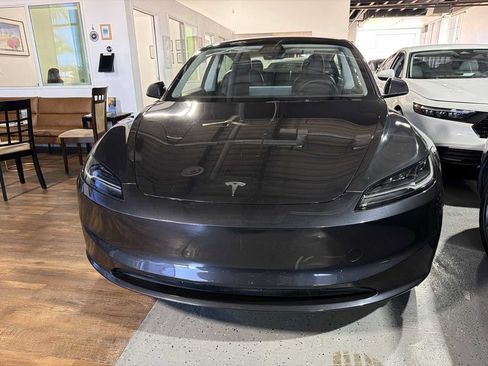Used 2024 Tesla Model 3 Long Range RWD image 3