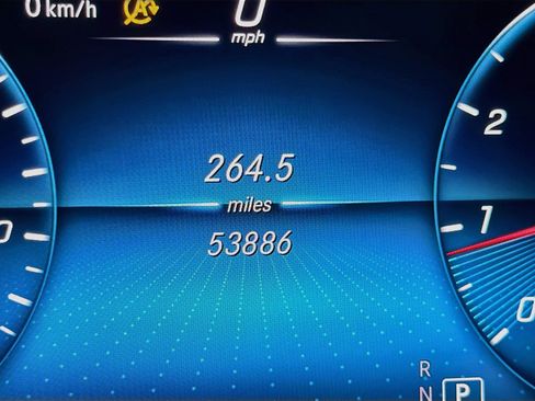 Used 2021 Mercedes-Benz C 300 Sedan image 8