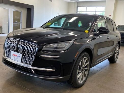 New 2024 Lincoln Corsair AWD w/ Equipment Group 101A image 4