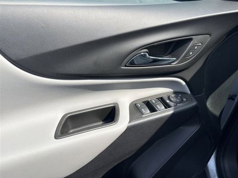 Certified 2024 Chevrolet Equinox LS w/ LS Convenience Package image 22