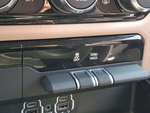 Used 2022 RAM 1500 Laramie image 26