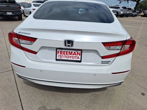 Used 2022 Honda Accord Touring image 5