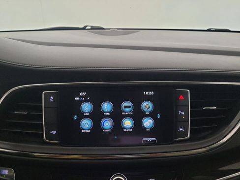 Used 2018 Buick Enclave Premium w/ Experience Buick Package FWD image 25