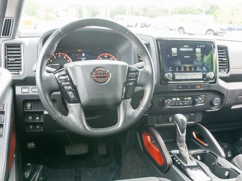 Used 2023 Nissan Frontier PRO-4X w/ Technology Package AWD/4WD image 13