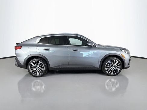 Used 2026 BMW X2 xDrive28i w/ Technology Package AWD/4WD image 8