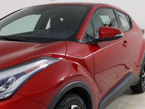 Used 2021 Toyota C-HR XLE image 45