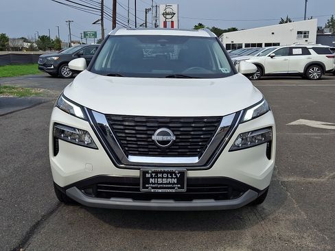Certified 2023 Nissan Rogue SV w/ SV Premium B Package AWD/4WD image 2