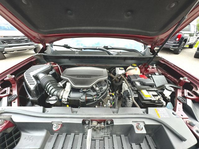 Used 2021 GMC Acadia SLE w/ Driver Convenience Package FWD image 31