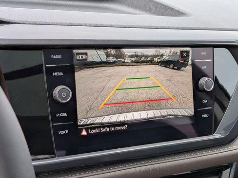 Used 2023 Volkswagen Taos SEL image 20