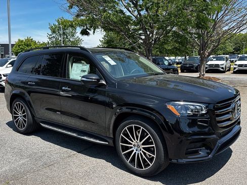 New 2026 Mercedes-Benz GLS 450 4MATIC image 2