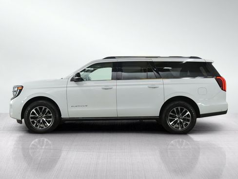 Used 2025 Ford Expedition Max Platinum AWD/4WD image 3