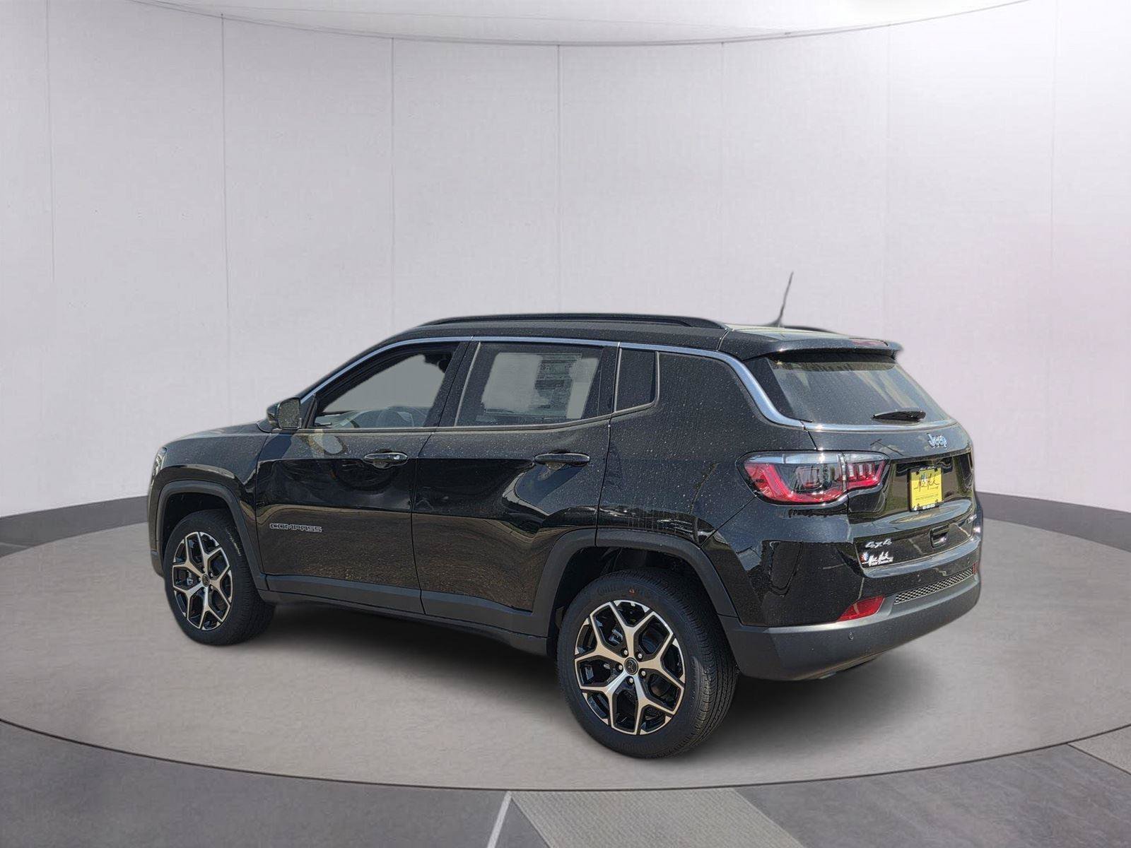 New 2026 Jeep Compass Limited AWD/4WD image 7