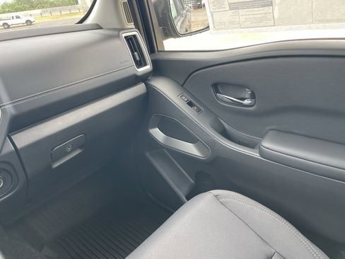 New 2026 Nissan Frontier SV w/ SV Convenience Package image 17