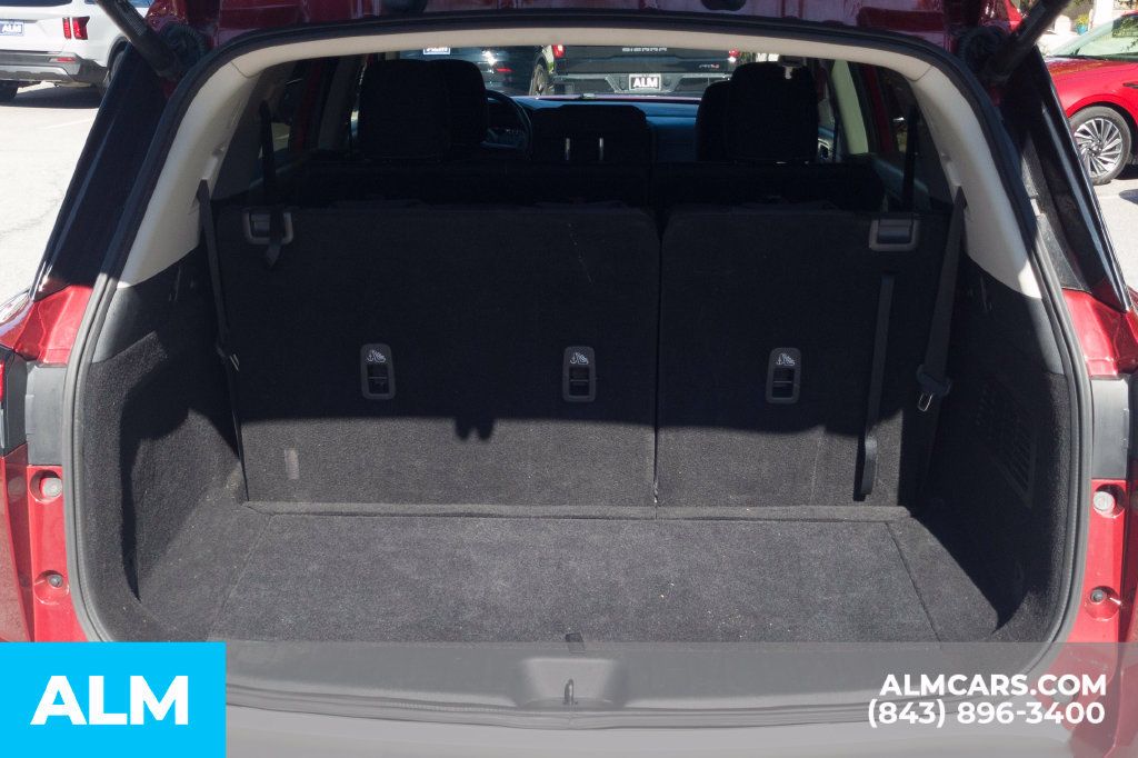 Used 2024 Nissan Pathfinder SV AWD/4WD image 8