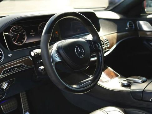 Used 2015 Mercedes-Benz S 63 AMG 4MATIC Sedan w/ Driver Assistance Package image 18