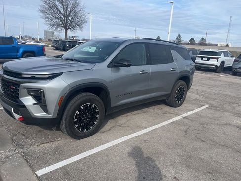 Certified 2024 Chevrolet Traverse Z71 w/ Enhanced Driving Package image 4