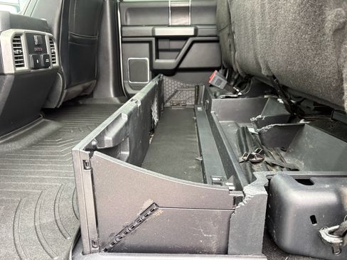 Used 2019 Ford F350 Platinum w/ Platinum Ultimate Package AWD/4WD image 22