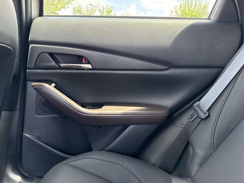 Used 2023 MAZDA CX-30 AWD 2.5 S w/ Premium Package image 16