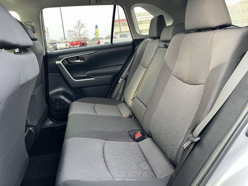 Used 2021 Toyota RAV4 XLE image 23