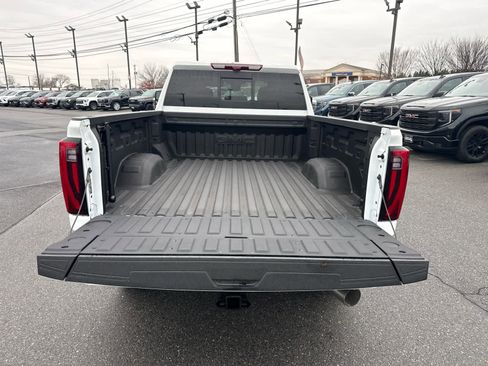 New 2025 GMC Sierra 2500 Denali w/ Denali Reserve Package image 9