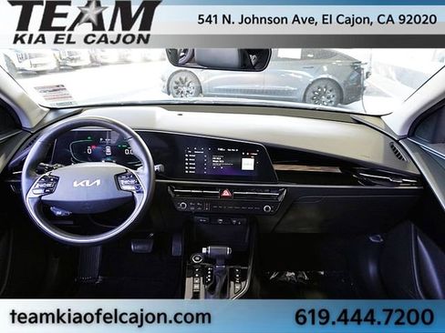 Certified 2023 Kia Niro SX image 20