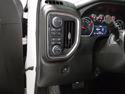 Certified 2020 Chevrolet Silverado 1500 RST AWD/4WD image 28