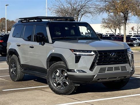 Used 2024 Lexus GX 550 image 2