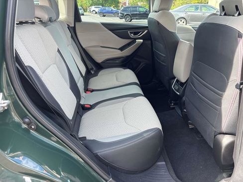 Used 2022 Subaru Forester Premium image 14