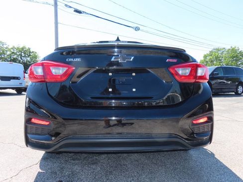 Used 2019 Chevrolet Cruze LT w/ RS Package FWD image 7