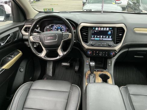 Used 2019 GMC Acadia Denali AWD/4WD image 17