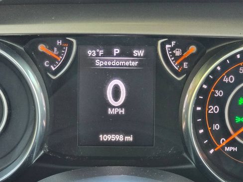 Used 2018 Jeep Wrangler Unlimited Sport S AWD/4WD image 31