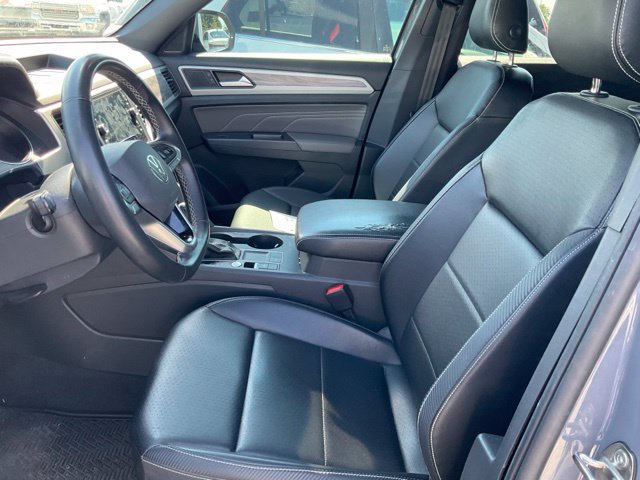 Used 2021 Volkswagen Atlas Cross Sport SE w/ Panoramic Sunroof Package FWD image 10