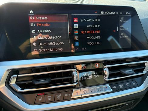 Used 2019 BMW 330i xDrive Sedan w/ Driving Assistance Package image 23