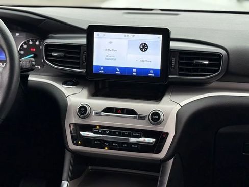 Certified 2023 Ford Explorer XLT w/ Equipment Group 202A image 26