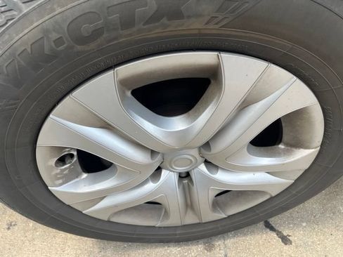 Used 2015 Toyota RAV4 LE FWD image 3