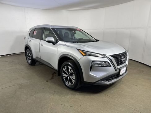 Certified 2023 Nissan Rogue SV w/ SV Premium B Package image 3
