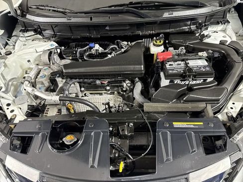 Used 2020 Nissan Rogue SV image 26