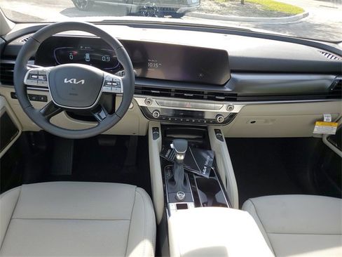 New 2025 Kia Telluride S image 8