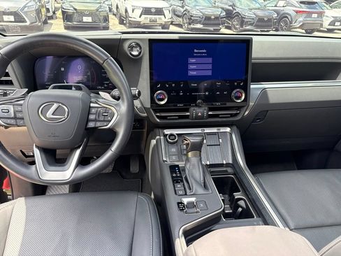 Used 2024 Lexus GX 550 w/ Accessory Package (Z1) AWD/4WD image 20