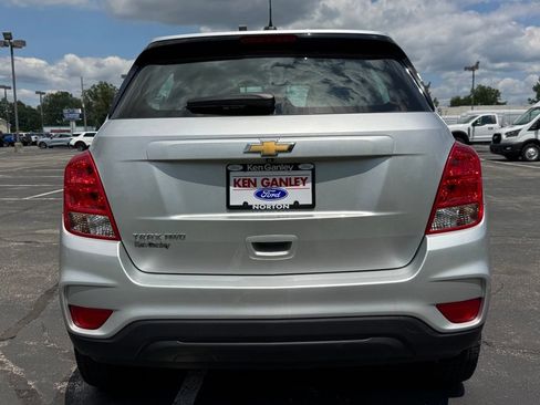 Used 2018 Chevrolet Trax LS AWD/4WD image 7