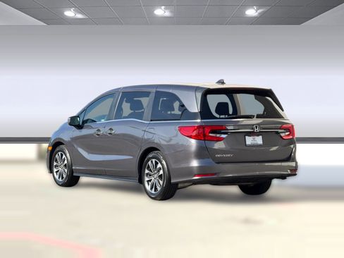 Certified 2024 Honda Odyssey EX-L image 3