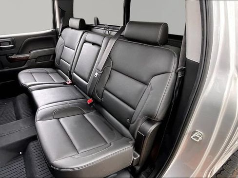 Used 2018 GMC Sierra 1500 SLT AWD/4WD image 16